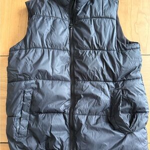Boys Black Puffer Vest (Size 10/12)